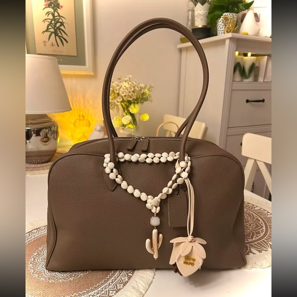 Western Cactus Natural Stone Howlite Beaded Necklace - Picture 5 of 10